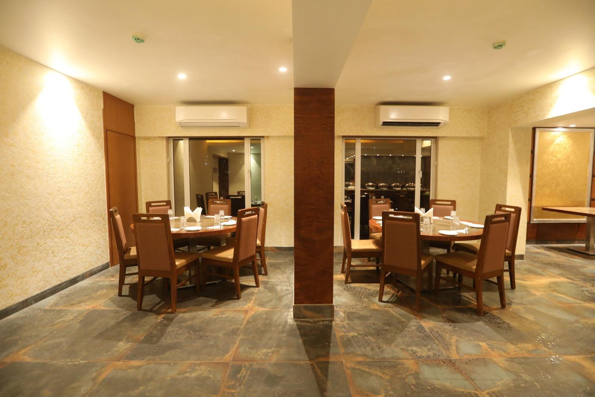 Hotel Cliffton, Mumbai